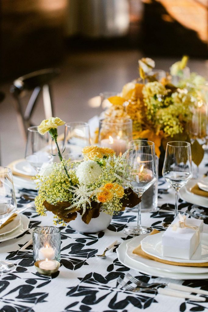 monochromatic color centrepieces 