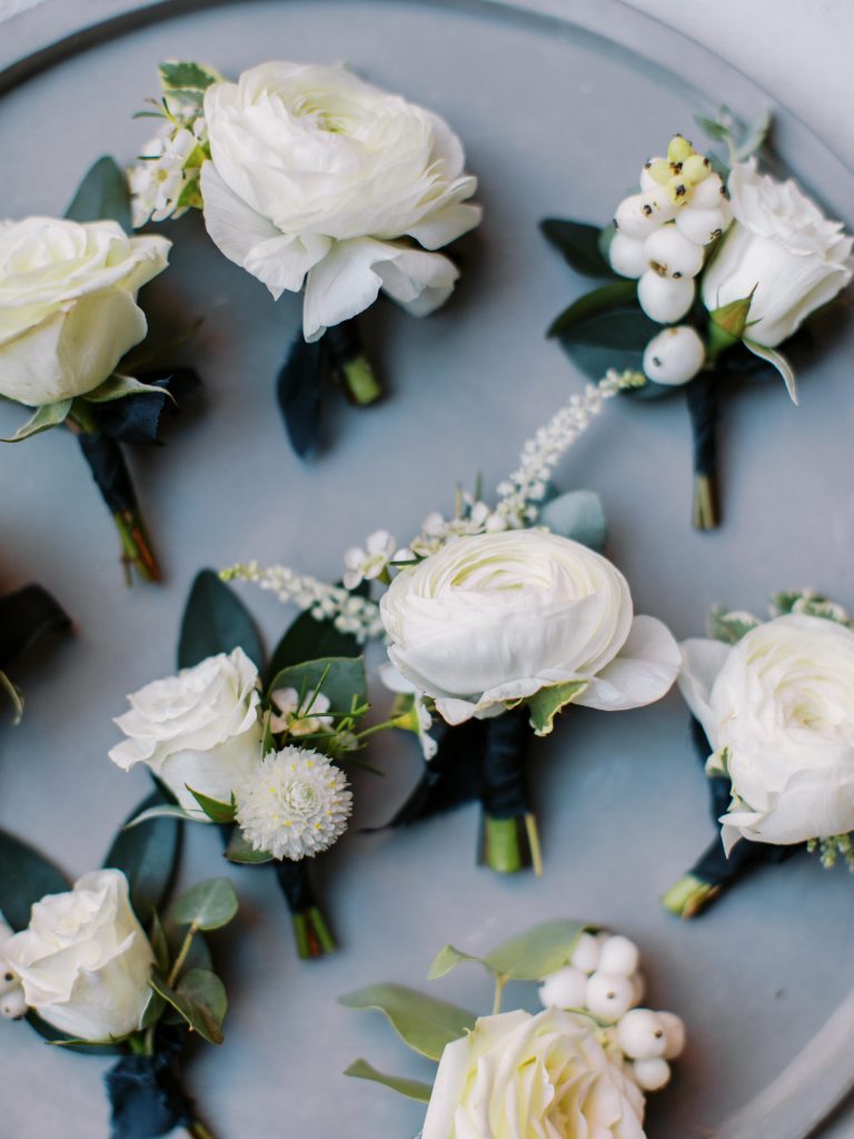 White boutonnieres