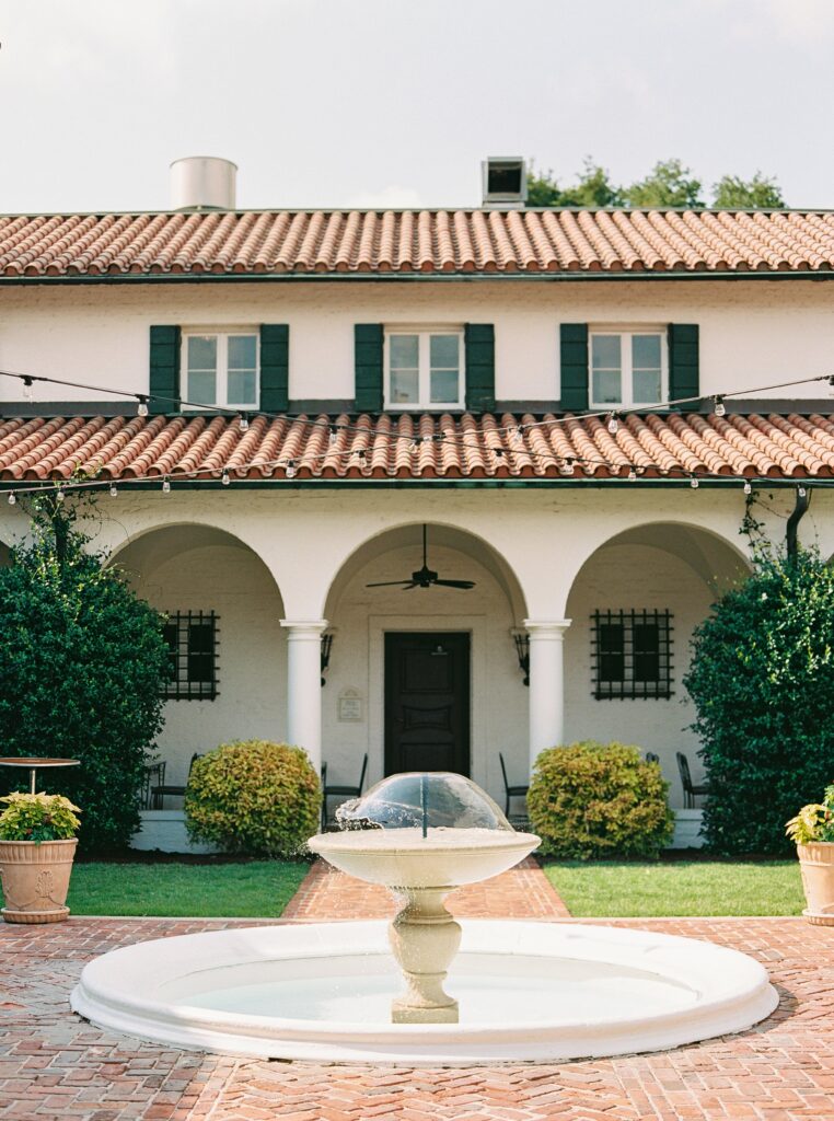 Crane Cottage Courtyard